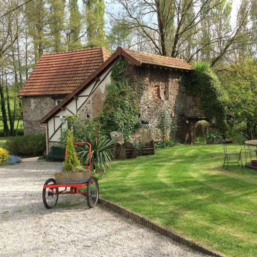 Bed and Breakfast Le Moulin De La Castellerie Moon-sur-Elle Exteriér fotografie